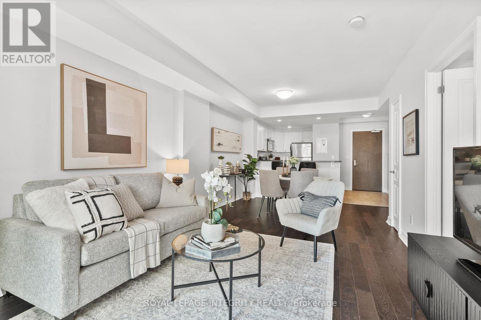 Photo 13 of 309 200 Besserer Street N, Ottawa ON
