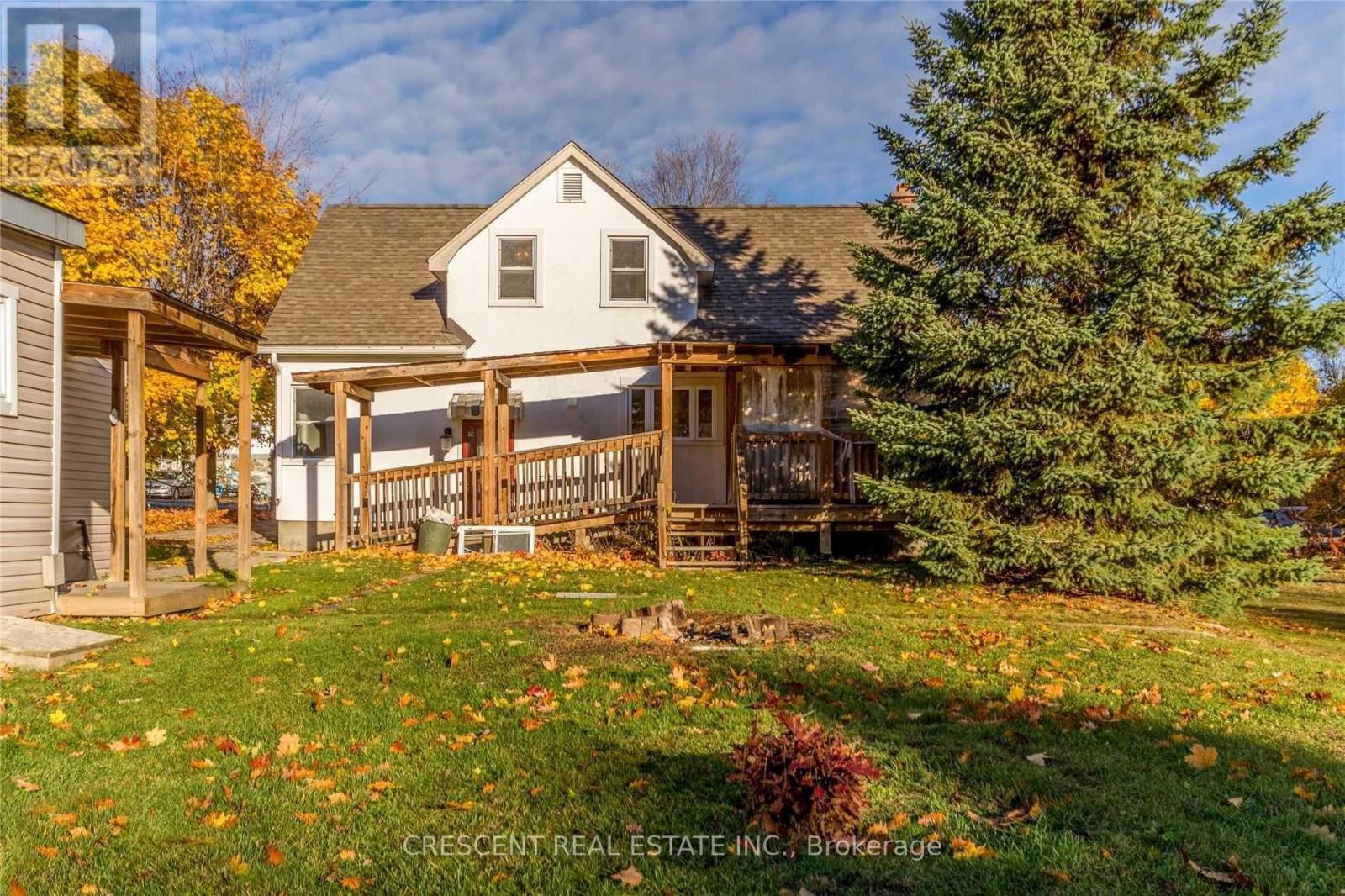 Photo 2 of 261 Barrie Road, Orillia ON