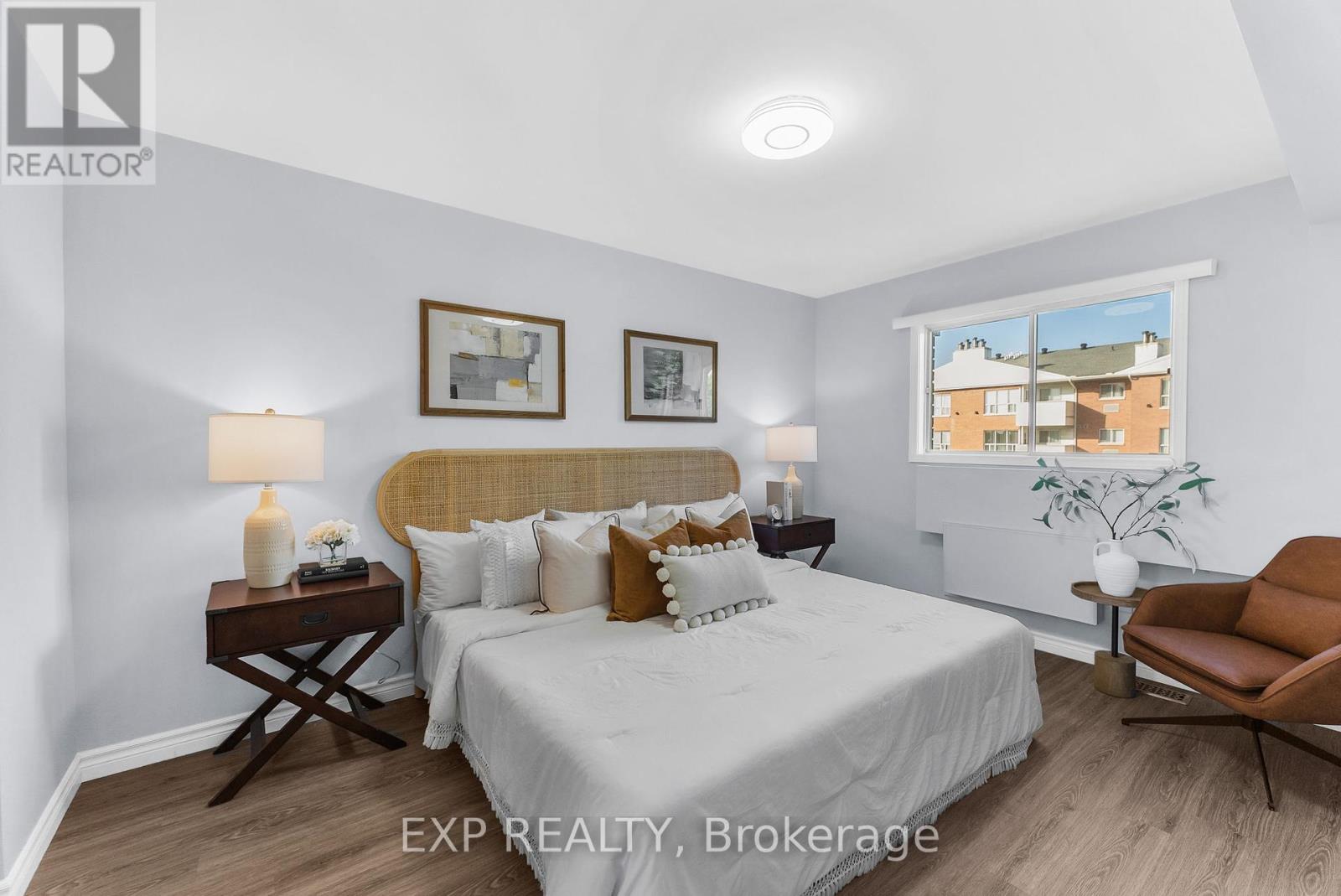 Photo 3 of 201 120 Bell Farm Road, Barrie ON