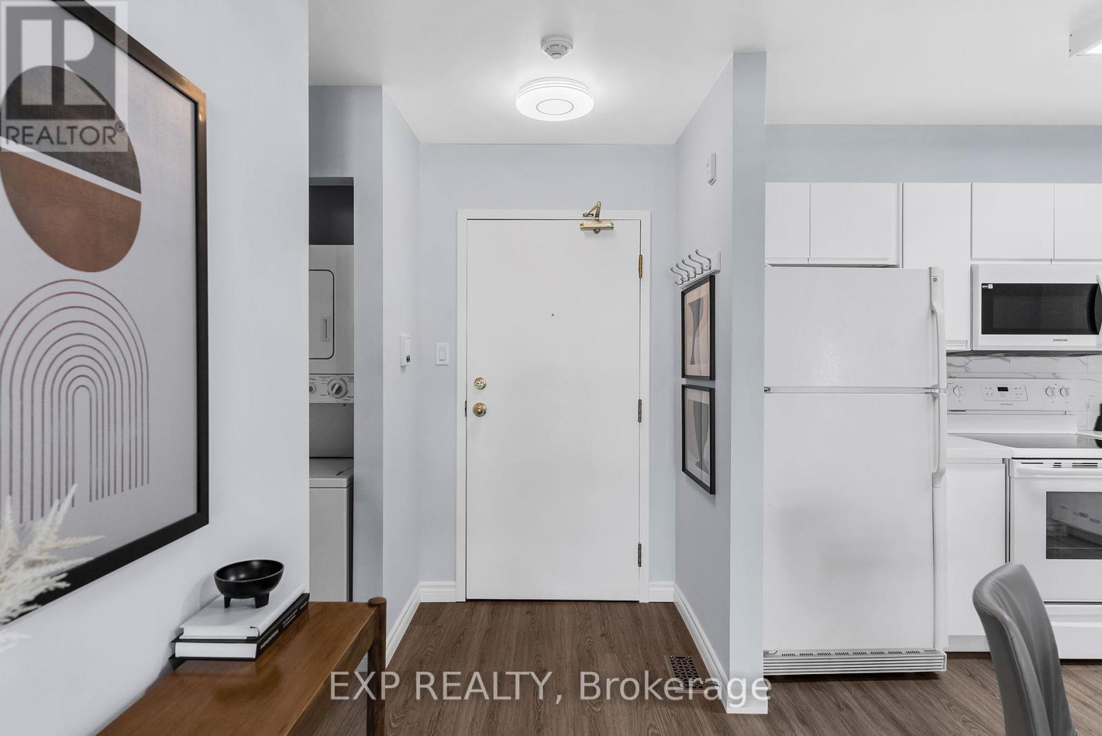 Photo 32 of 201 120 Bell Farm Road, Barrie ON