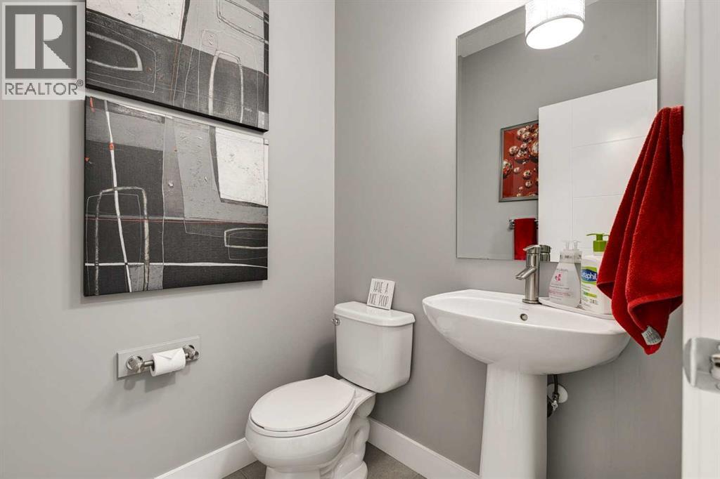 Single Family House for Sale in  Brightoncrest Cove SE New Brighton Calgary 