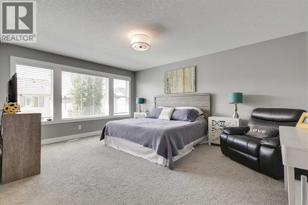 Single Family House for Sale in  Brightoncrest Cove SE New Brighton Calgary 