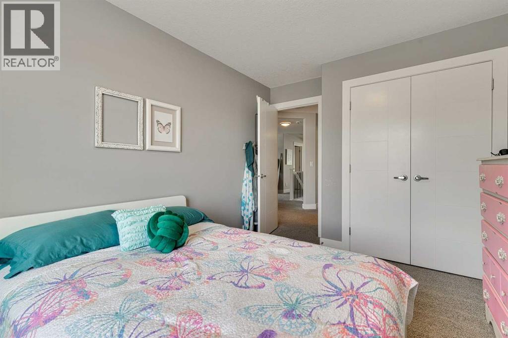 Single Family House for Sale in  Brightoncrest Cove SE New Brighton Calgary 