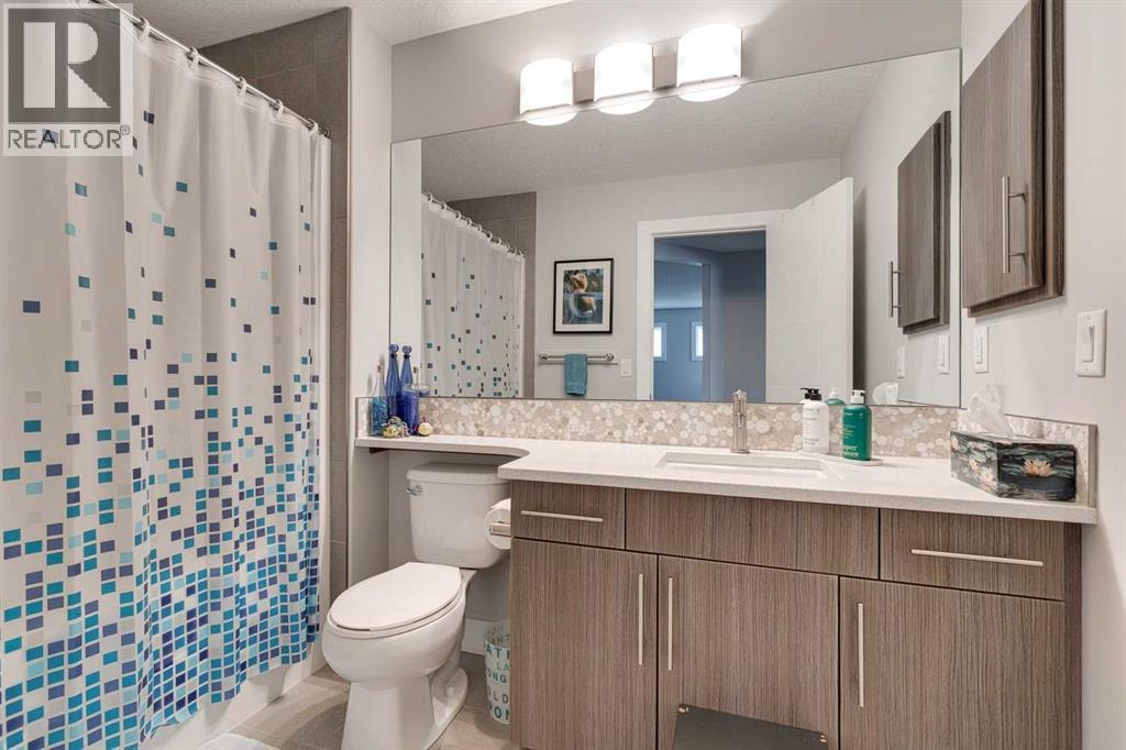 Single Family House for Sale in  Brightoncrest Cove SE New Brighton Calgary 