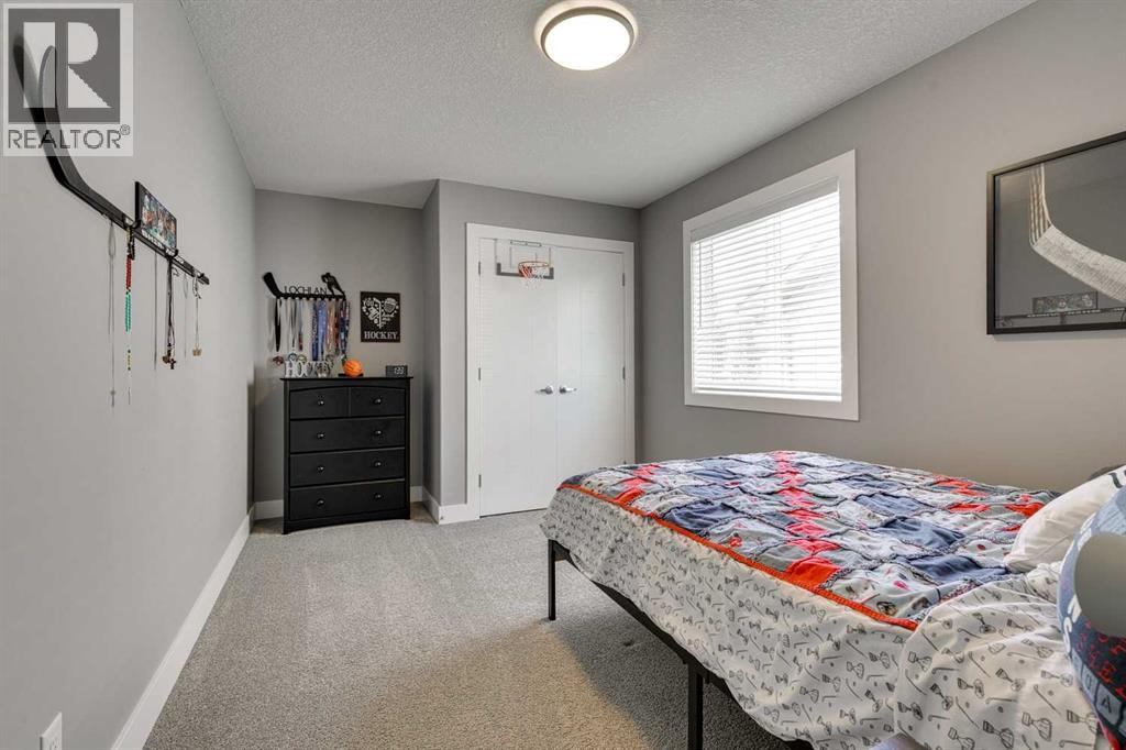 Single Family House for Sale in  Brightoncrest Cove SE New Brighton Calgary 