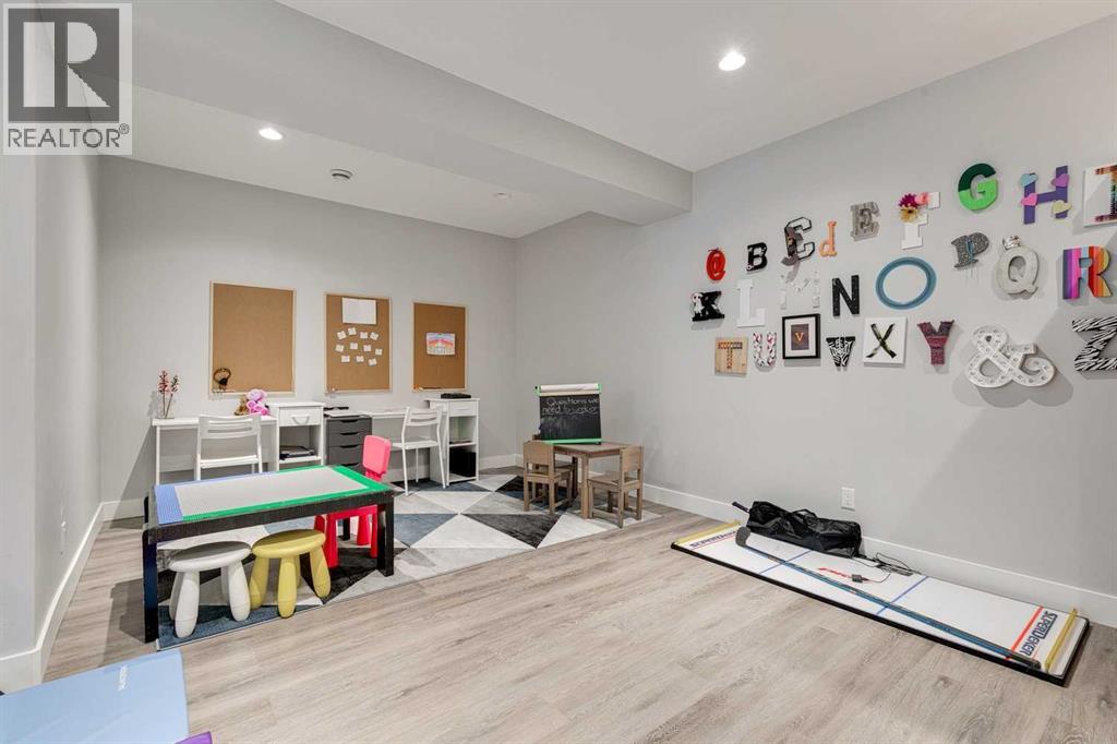 Single Family House for Sale in  Brightoncrest Cove SE New Brighton Calgary 