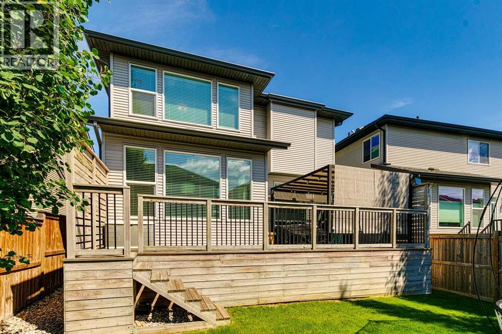 Single Family House for Sale in  Brightoncrest Cove SE New Brighton Calgary 
