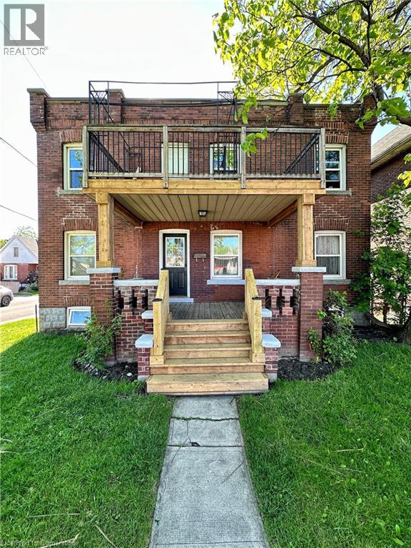 Photo 17 of 140 Gage Avenue N, Hamilton ON