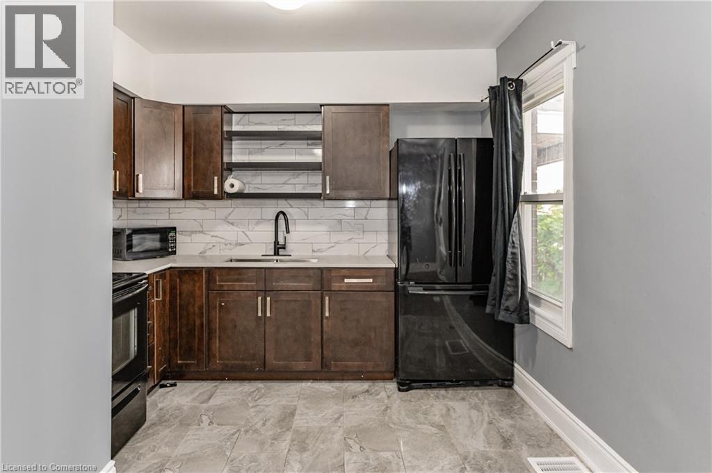 Photo 9 of 140 Gage Avenue N, Hamilton ON