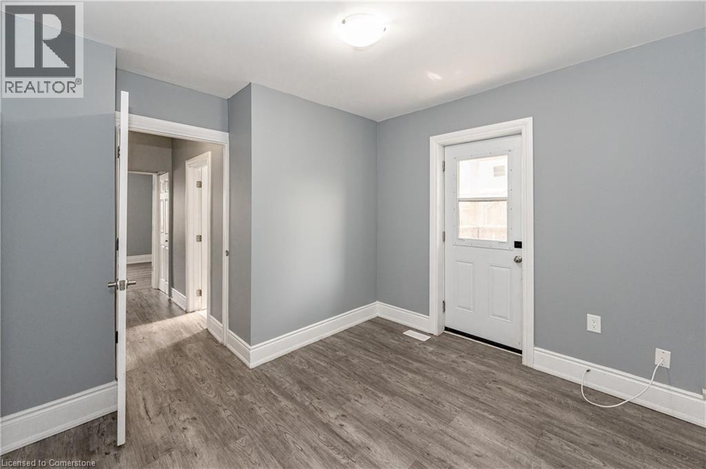 Photo 35 of 140 Gage Avenue N, Hamilton ON