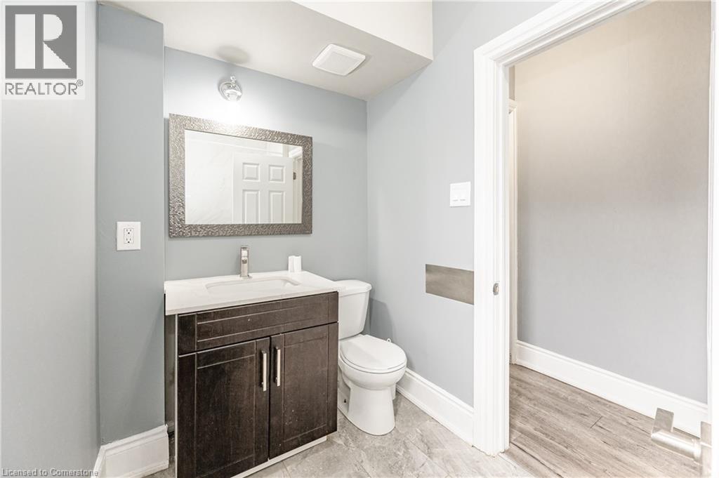 Photo 33 of 140 Gage Avenue N, Hamilton ON