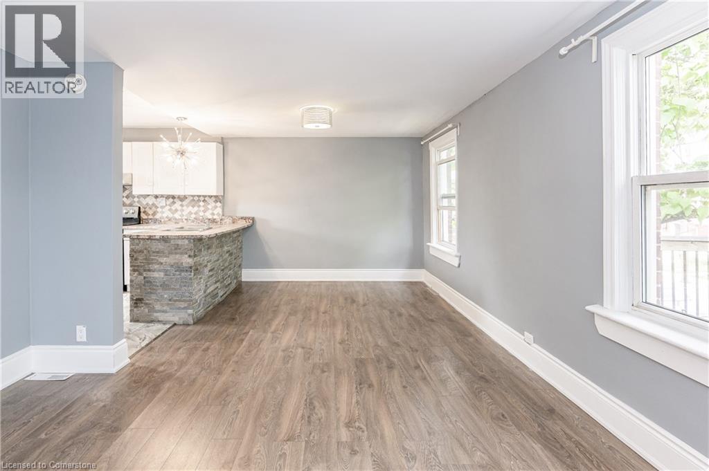 Photo 32 of 140 Gage Avenue N, Hamilton ON