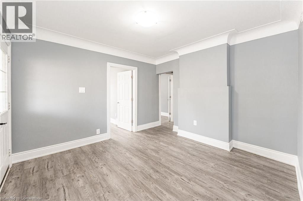 Photo 23 of 140 Gage Avenue N, Hamilton ON