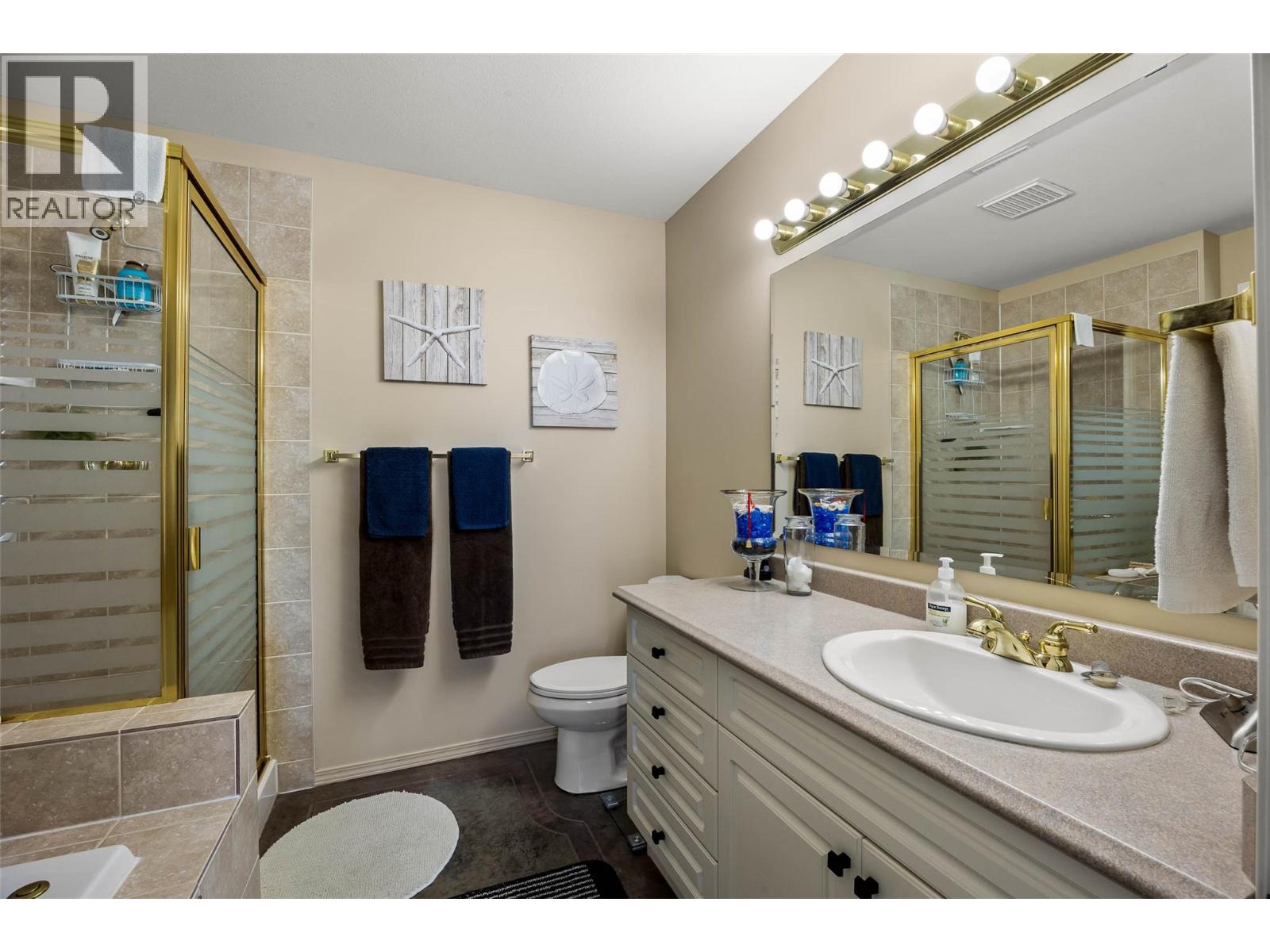 Photo 8 of 1182 St Andrews Way, Kamloops BC