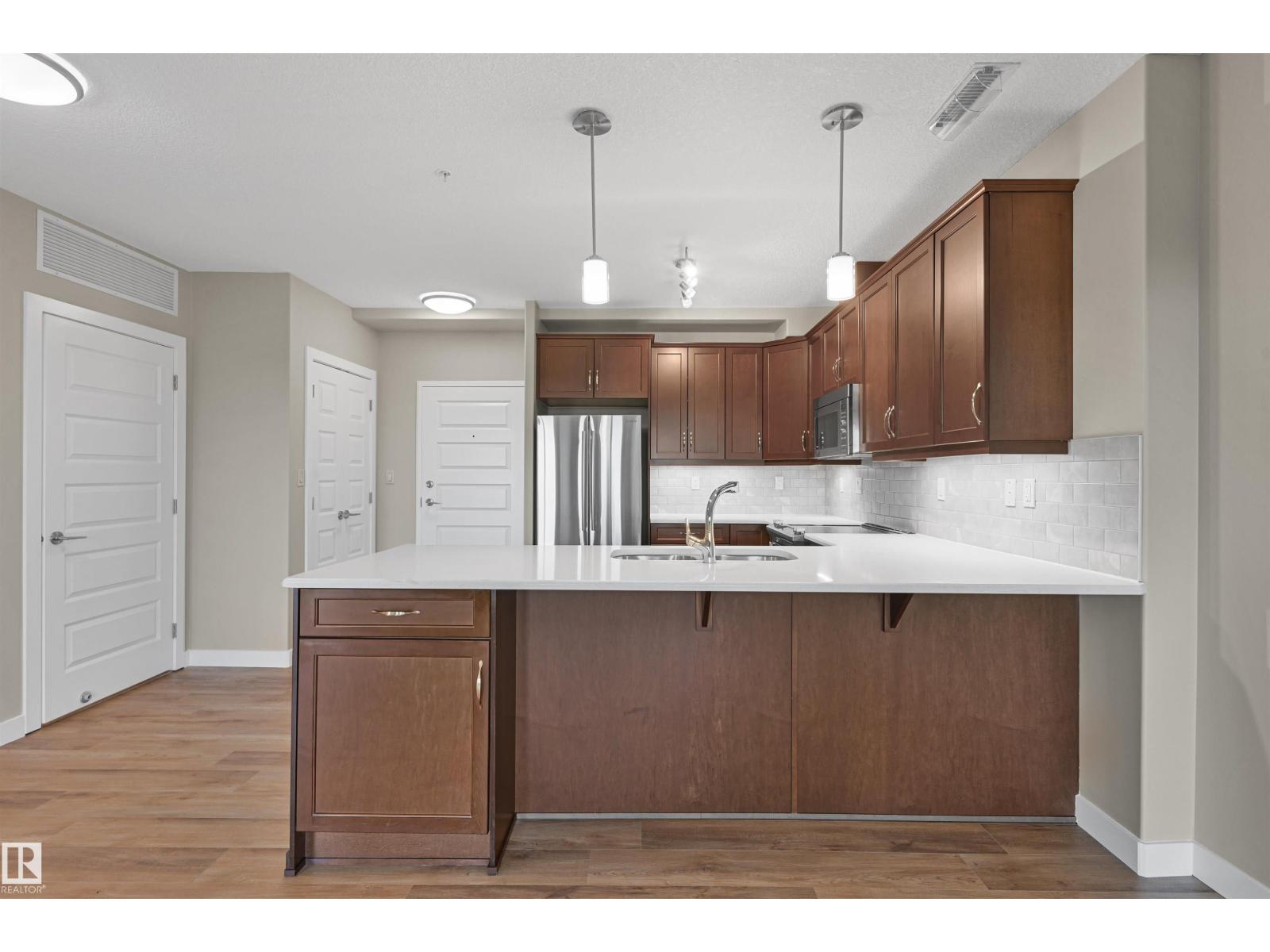 Photo 19 of 408 2755 109 St Nw, Edmonton AB