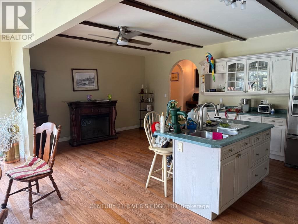 Photo 8 of 1432 County Rd 2 Road, Elizabethtownkitley ON