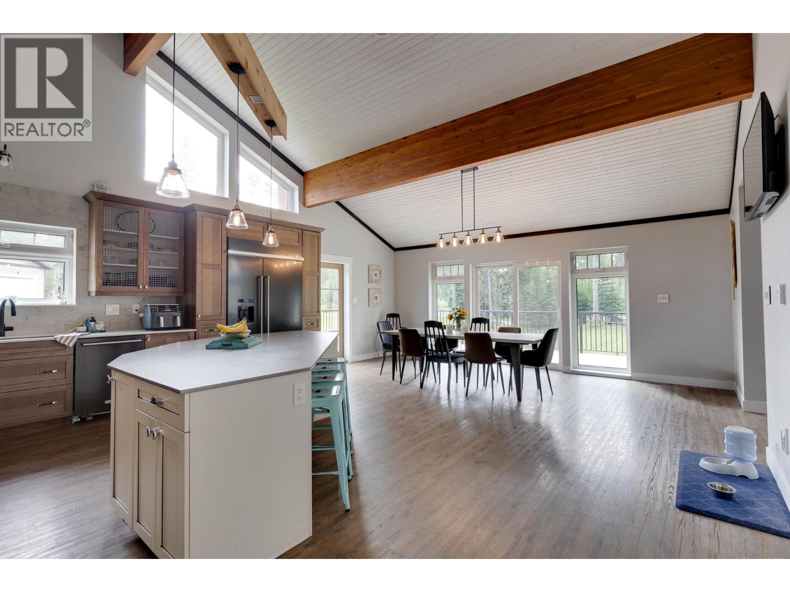 Photo 1 of 4270 Vista Road, Prince George BC