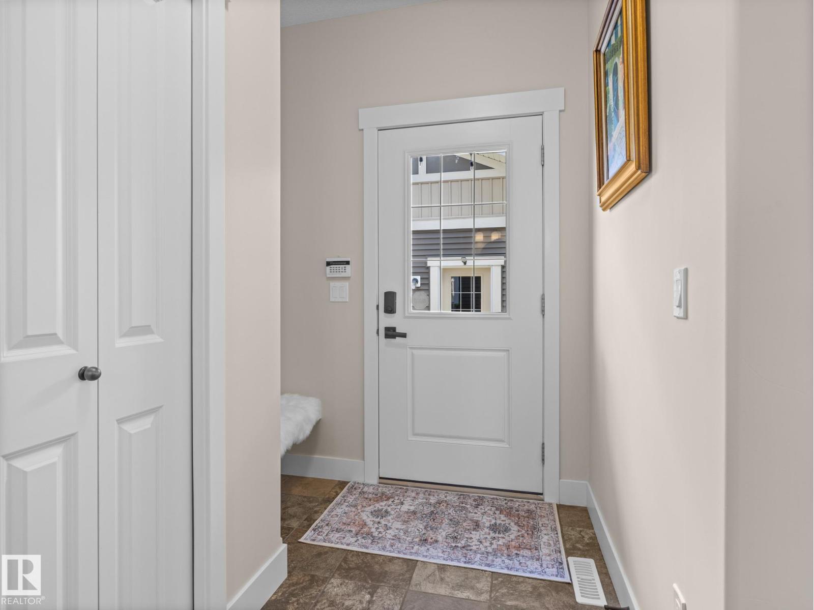 Photo 9 of 623 Ortona Wy Nw, Edmonton AB