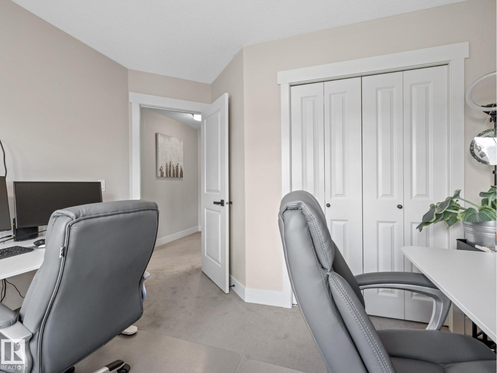 Photo 5 of 623 Ortona Wy Nw, Edmonton AB