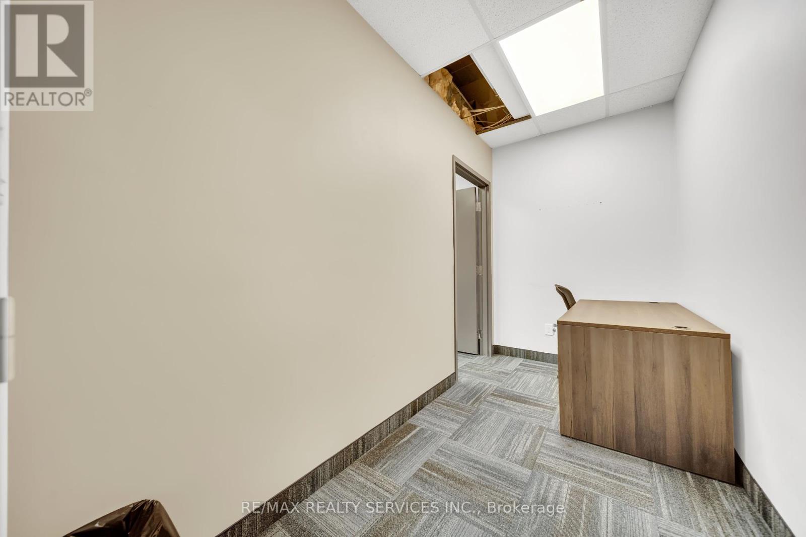 Photo 16 of 215 6660 Kennedy Road, Mississauga ON