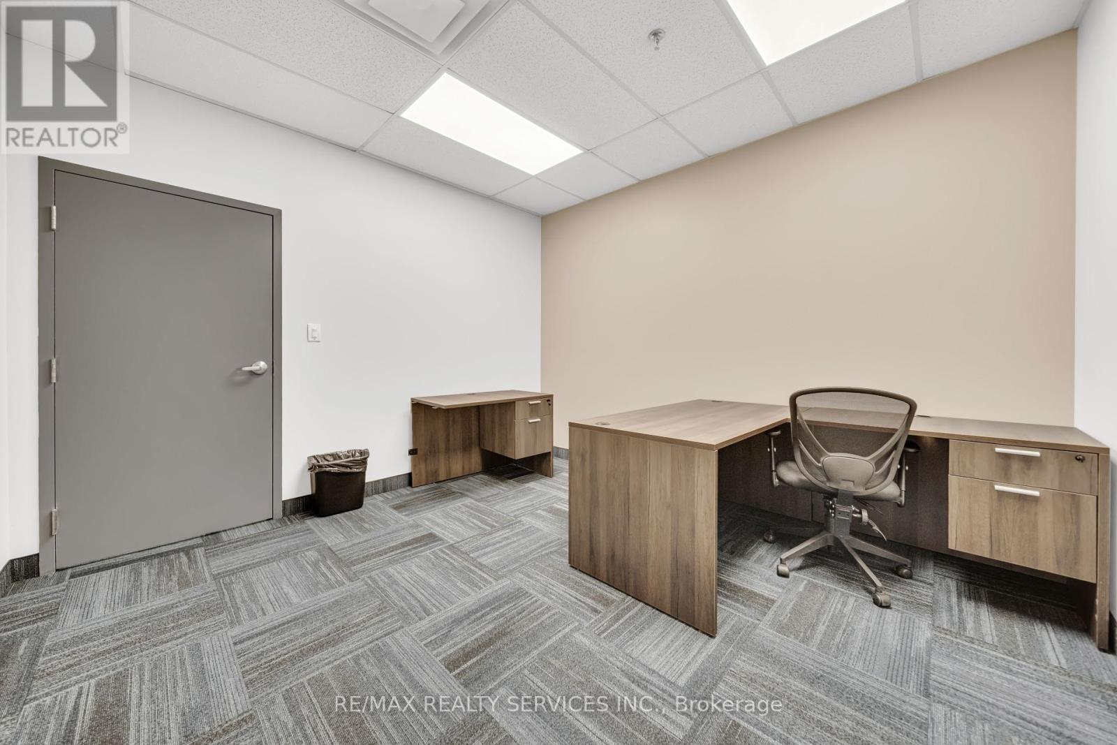 Photo 17 of 215 6660 Kennedy Road, Mississauga ON
