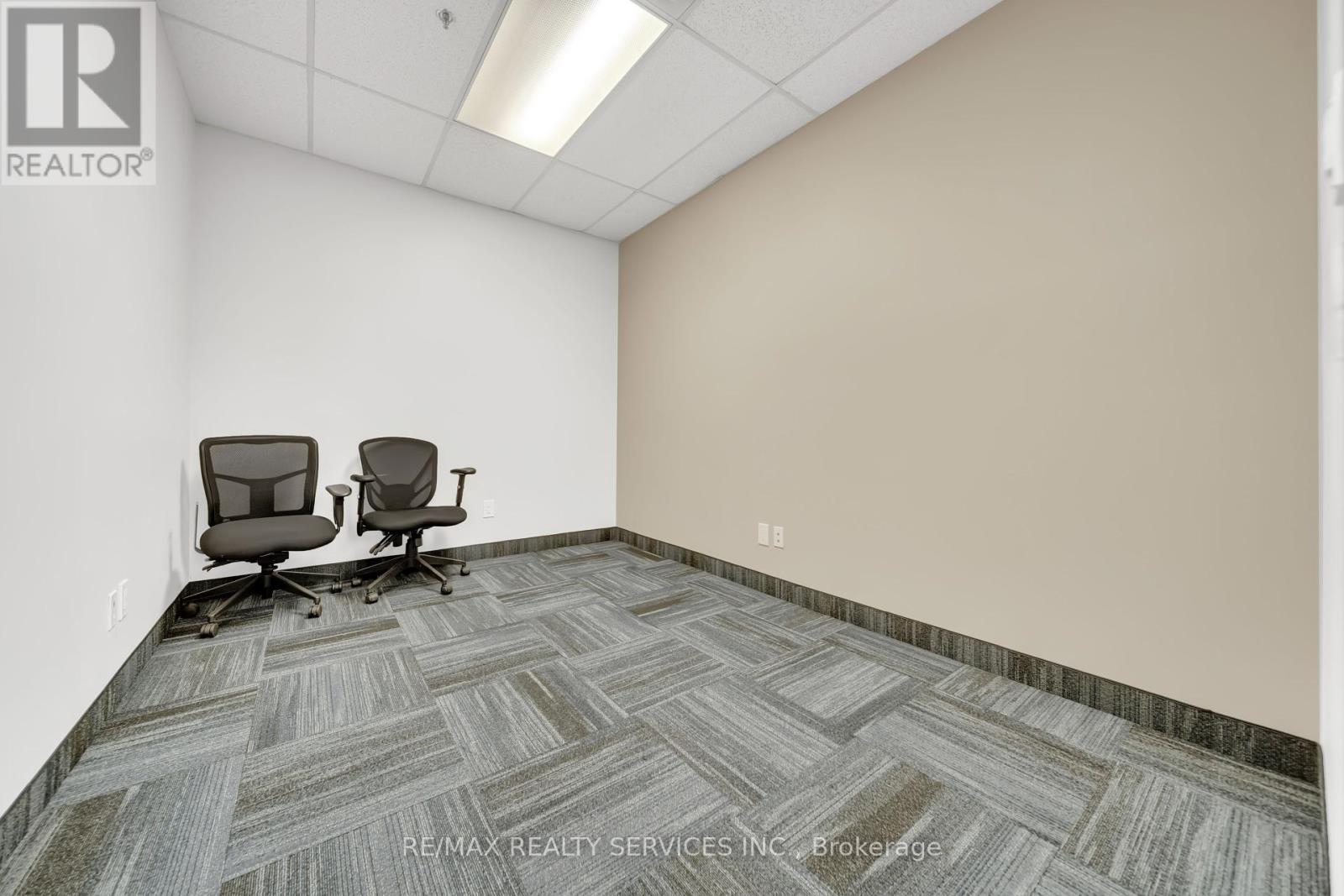 Photo 25 of 215 6660 Kennedy Road, Mississauga ON