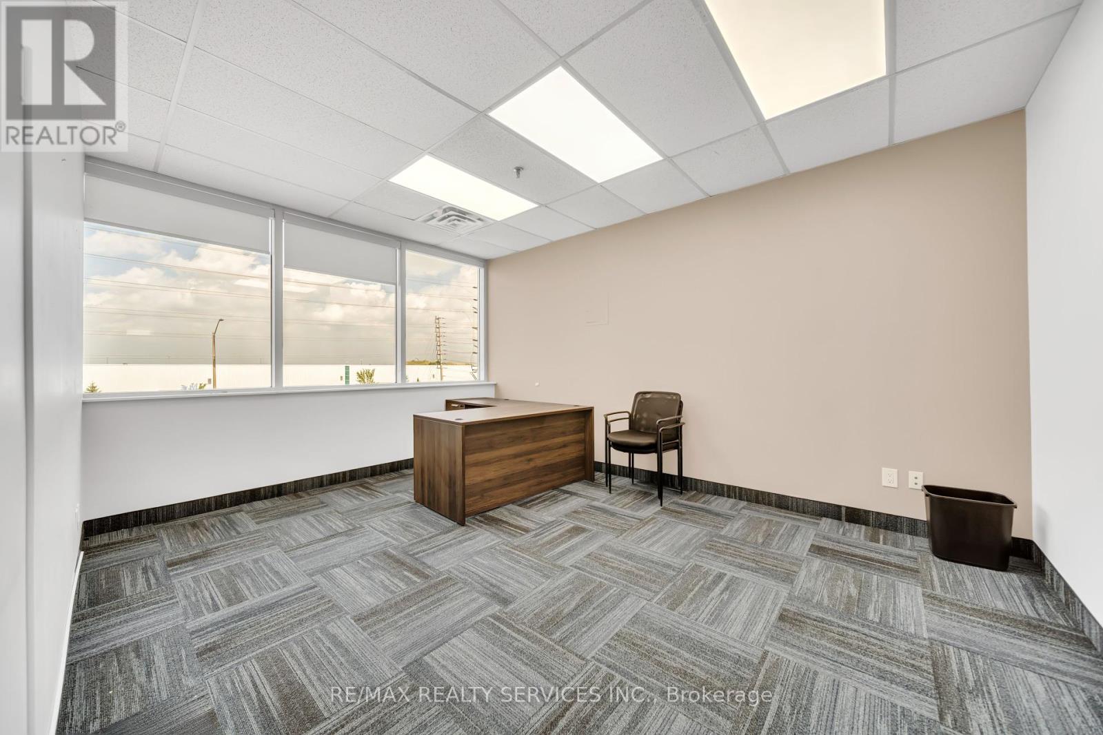 Photo 21 of 215 6660 Kennedy Road, Mississauga ON