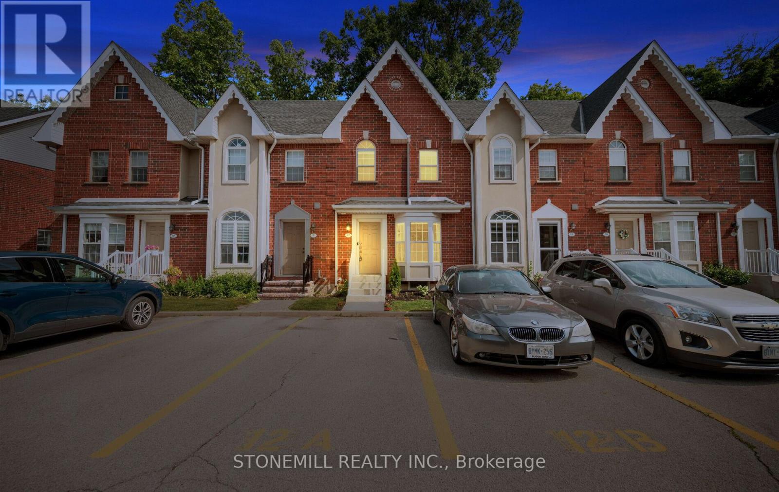 Photo 3 of 12 4200 Kilmer Drive, Burlington ON