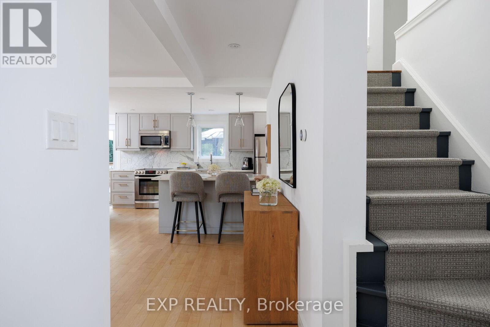 Photo 10 of 870 Royal York Road, Toronto ON