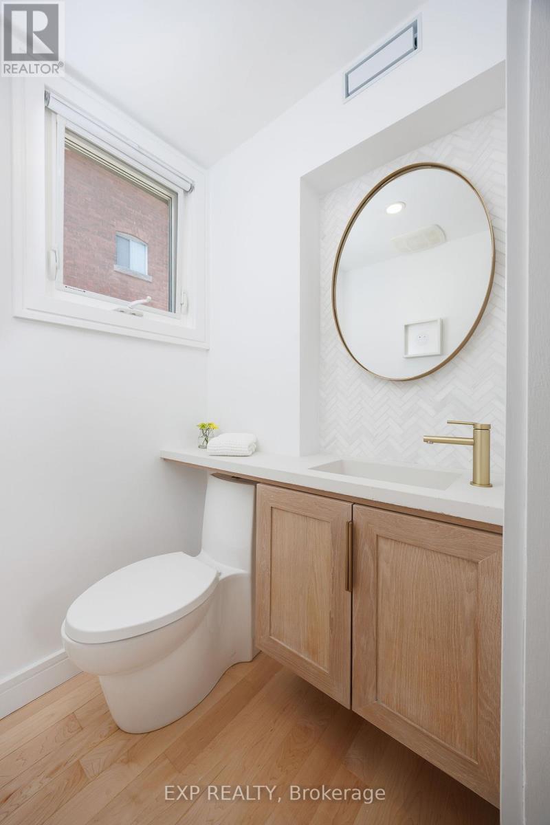Photo 17 of 870 Royal York Road, Toronto ON