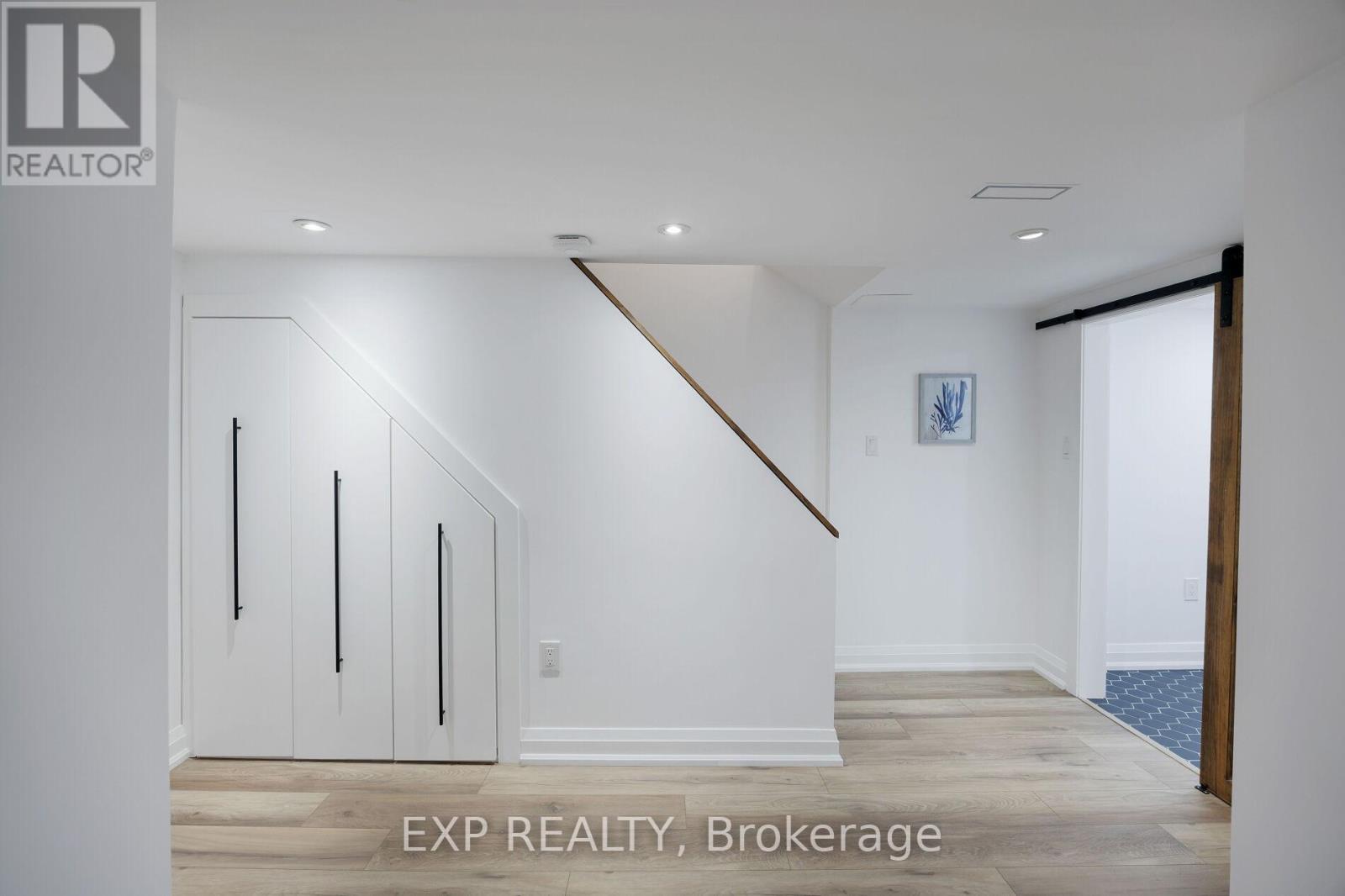 Photo 39 of 870 Royal York Road, Toronto ON