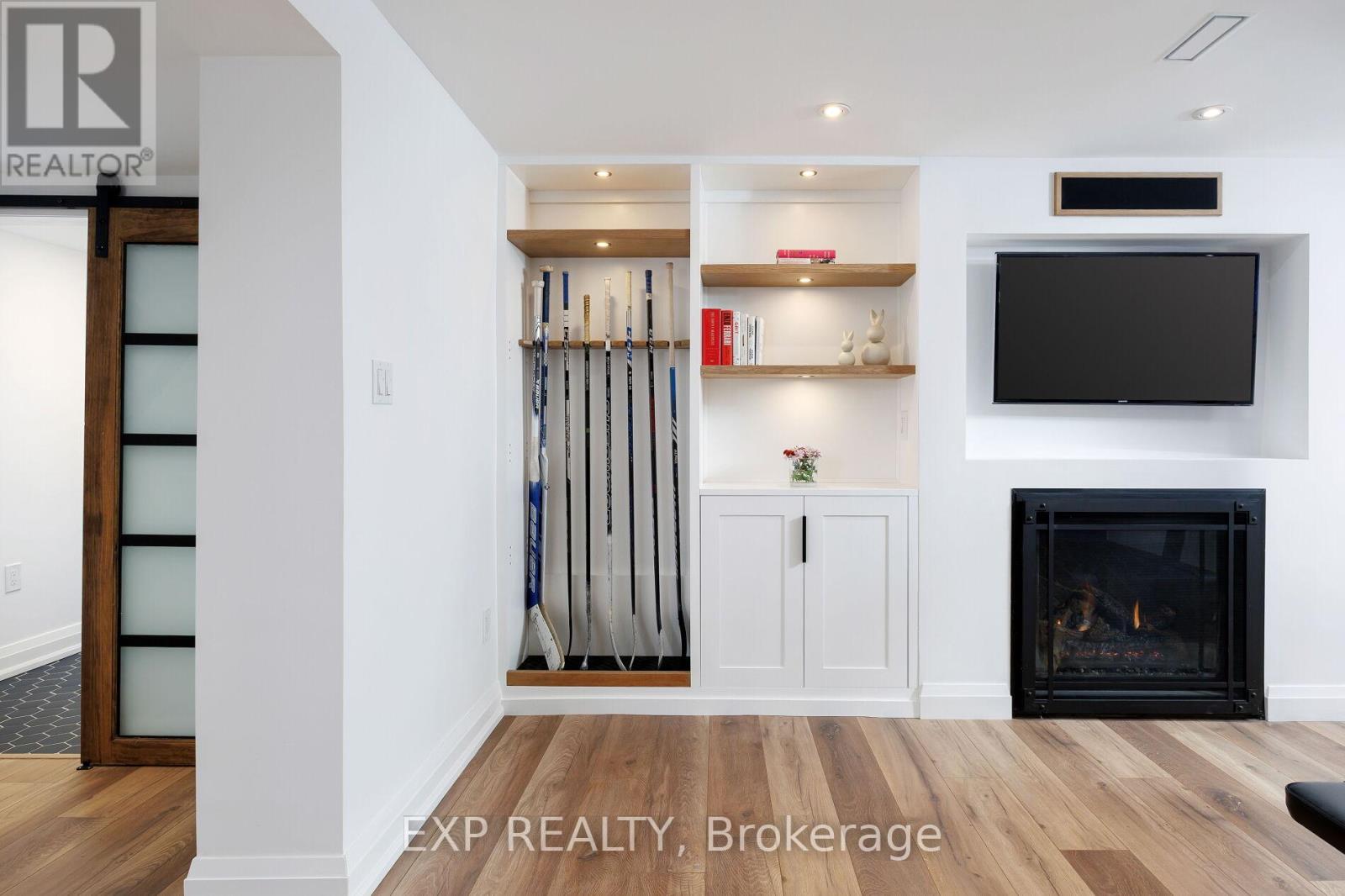 Photo 42 of 870 Royal York Road, Toronto ON
