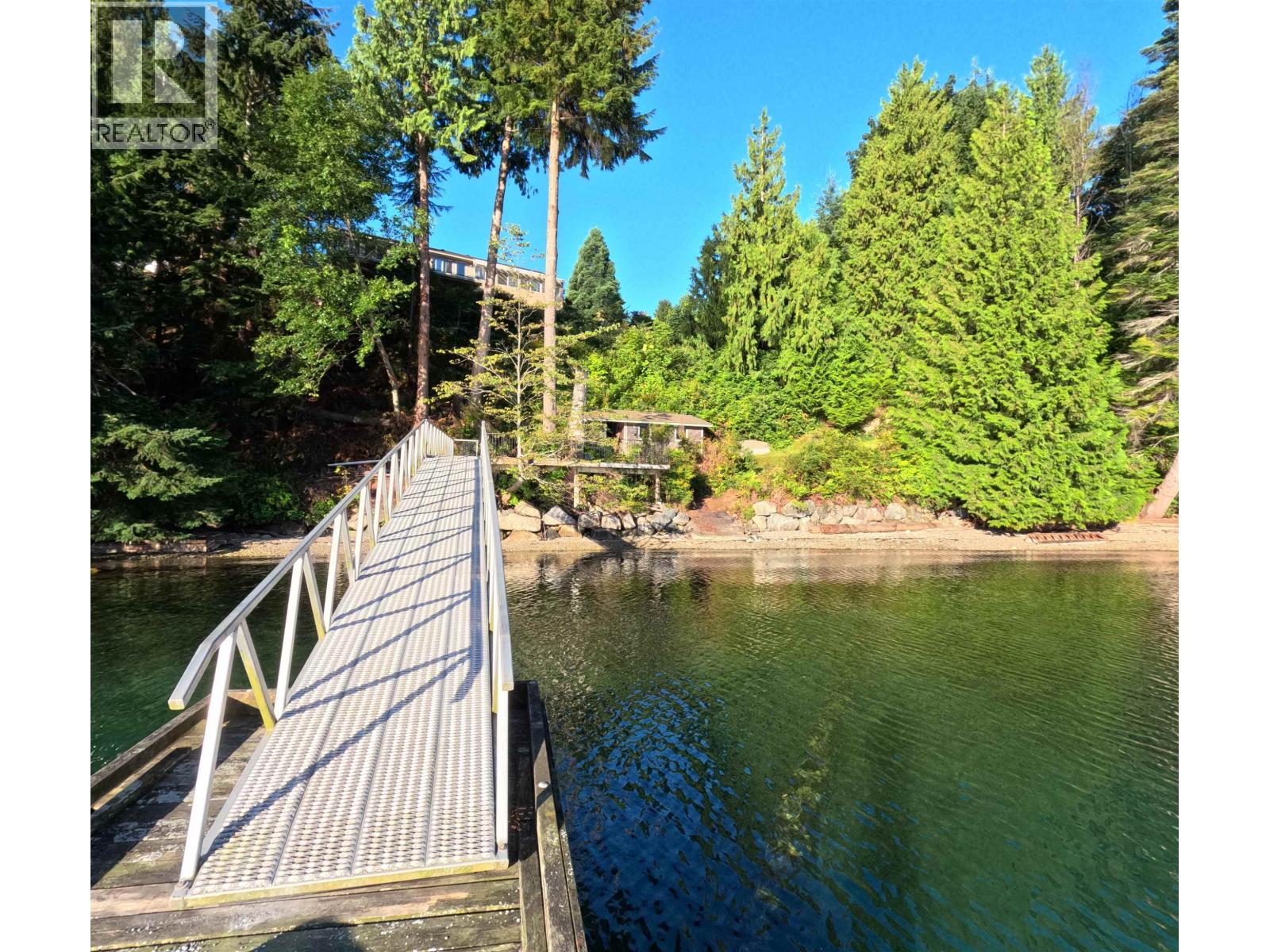6448 N GALE AVENUE, Sechelt