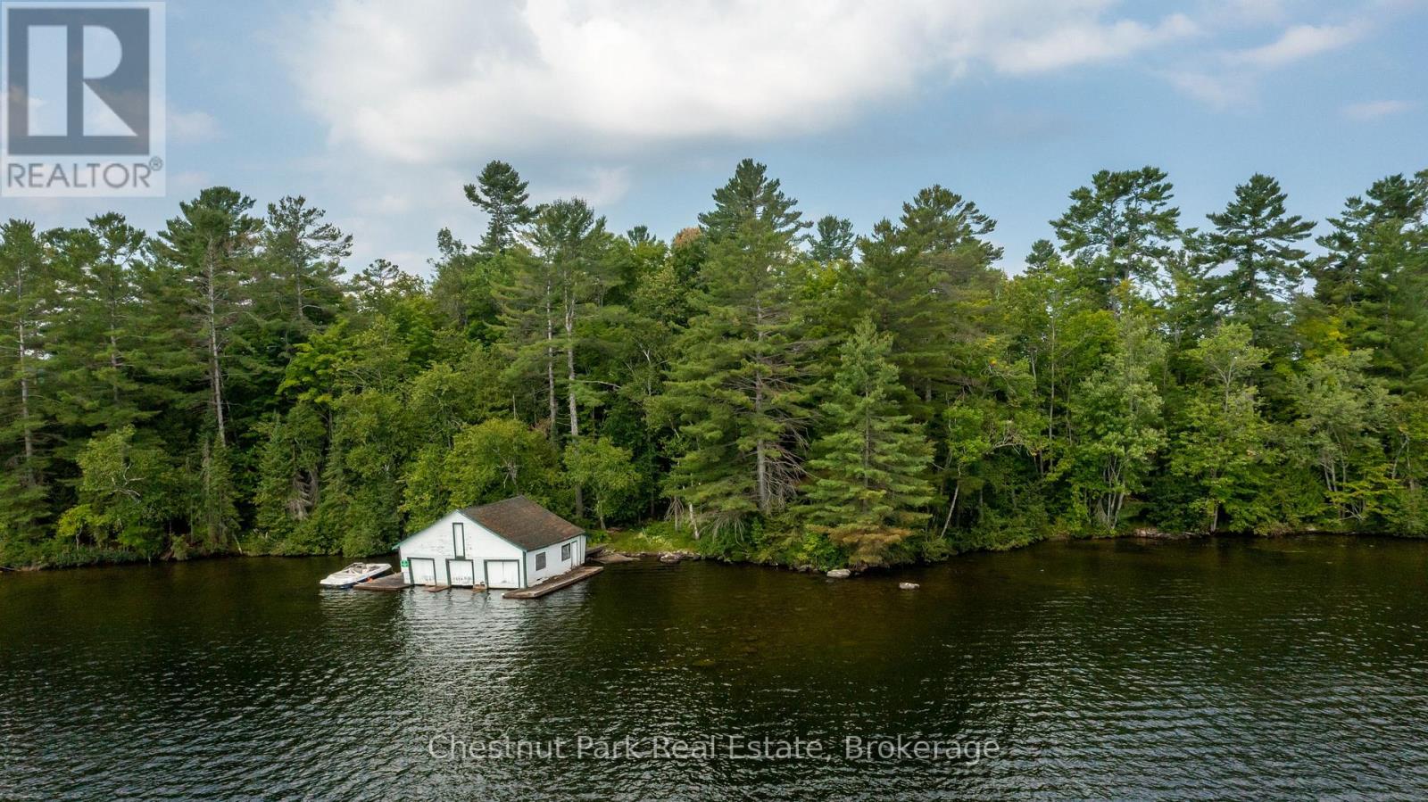 Photo 3 of 4 Hills Island, Lake Of Bays ON