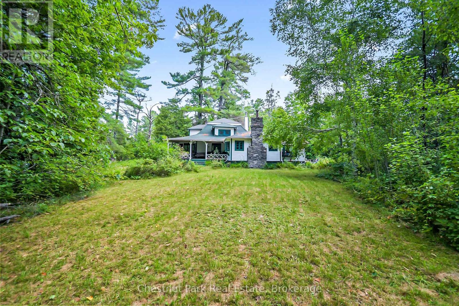 Photo 39 of 4 Hills Island, Lake Of Bays ON