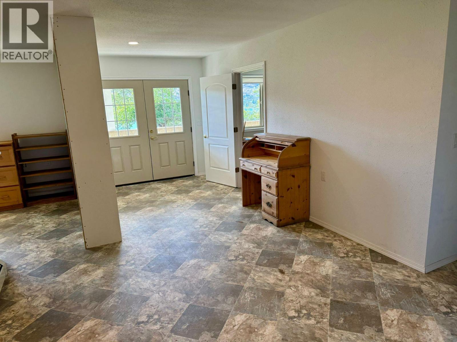 3251 41ST Street, Osoyoos