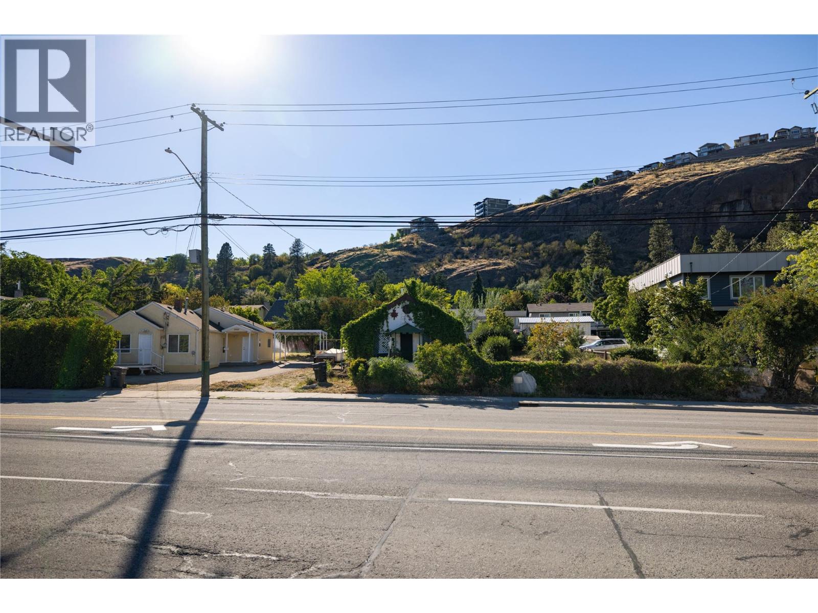 Photo 6 of 3902 Alexis Park Drive, Vernon BC