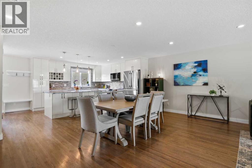 Single Family House 3 Level for Sale in   Street NE Mayland Heights Calgary 
