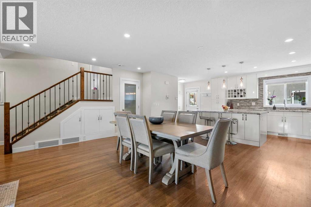 Single Family House 3 Level for Sale in   Street NE Mayland Heights Calgary 