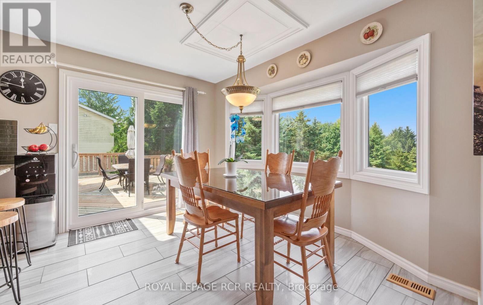 Photo 5 of 10 Peter Street, Amaranth ON