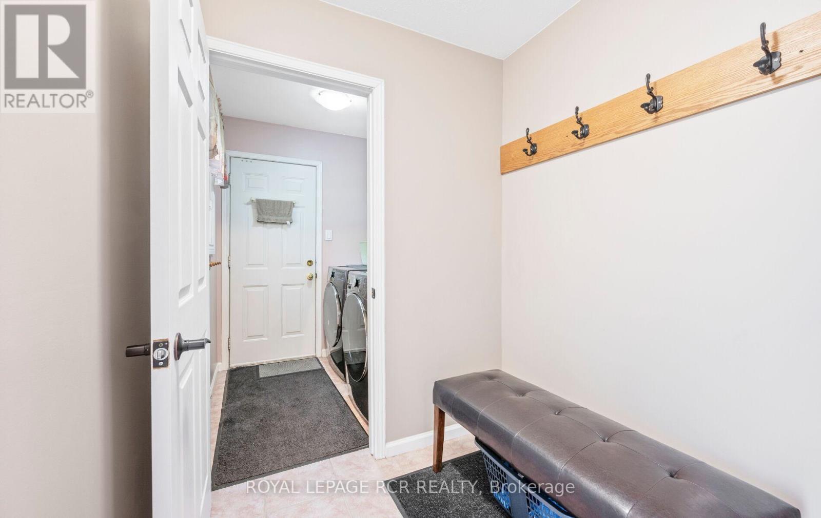 Photo 45 of 10 Peter Street, Amaranth ON