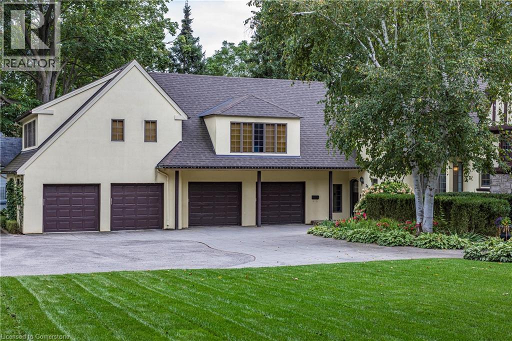 Photo 27 of 36 Cayley Street, Dundas ON