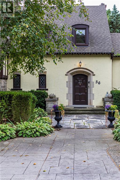 Photo 48 of 36 Cayley Street, Dundas ON