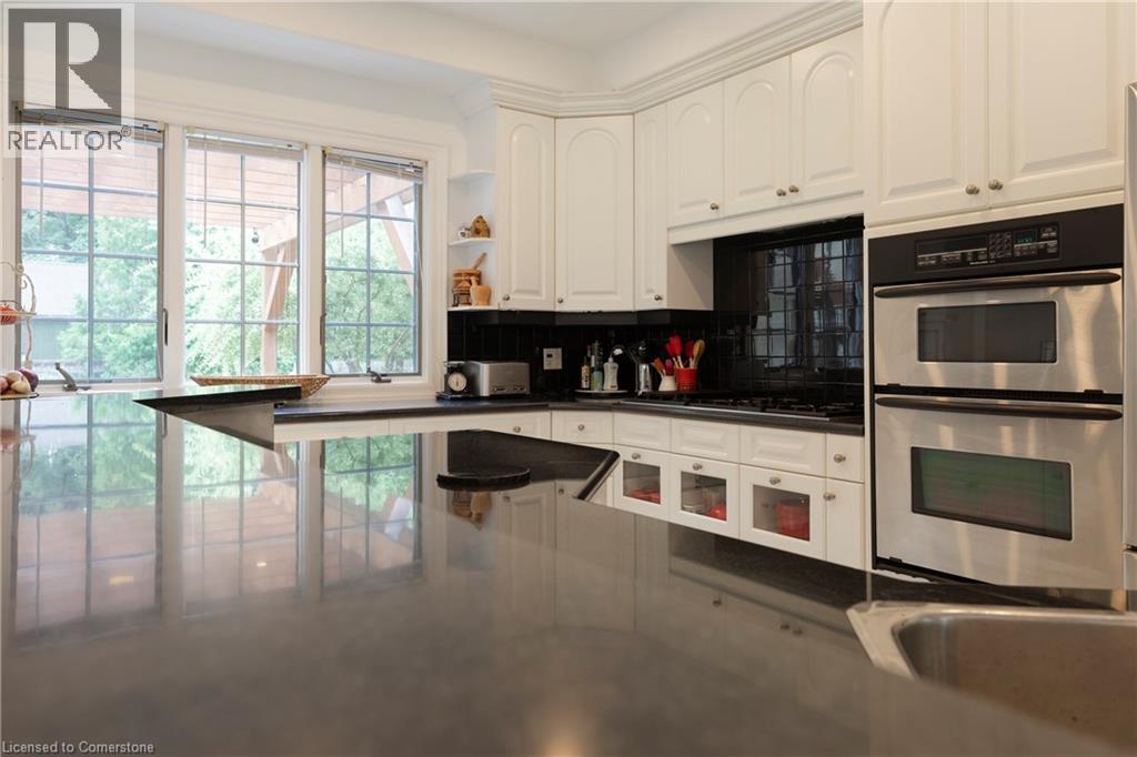 Photo 49 of 36 Cayley Street, Dundas ON