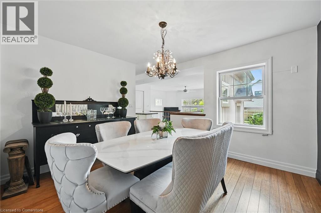Photo 12 of 462 Woodland Avenue, Burlington ON
