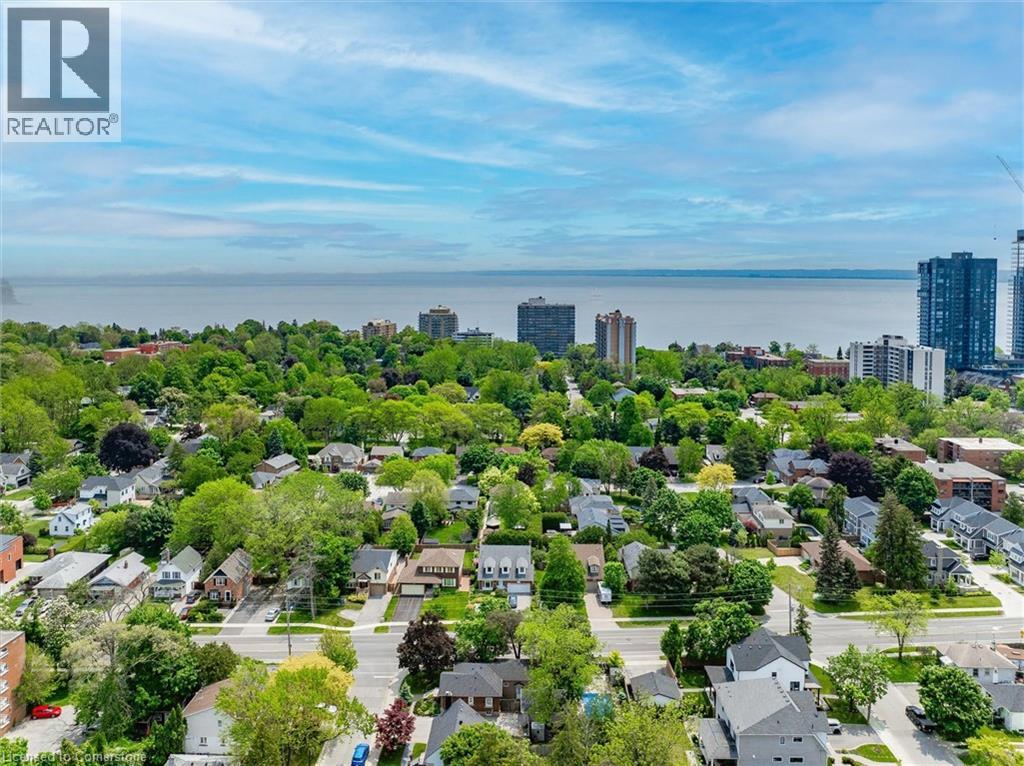Photo 50 of 462 Woodland Avenue, Burlington ON