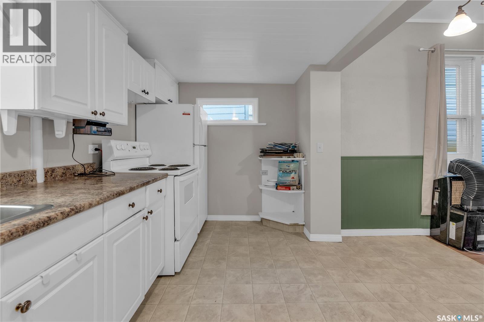 Photo 23 of 2223 Toronto Street, Regina SK