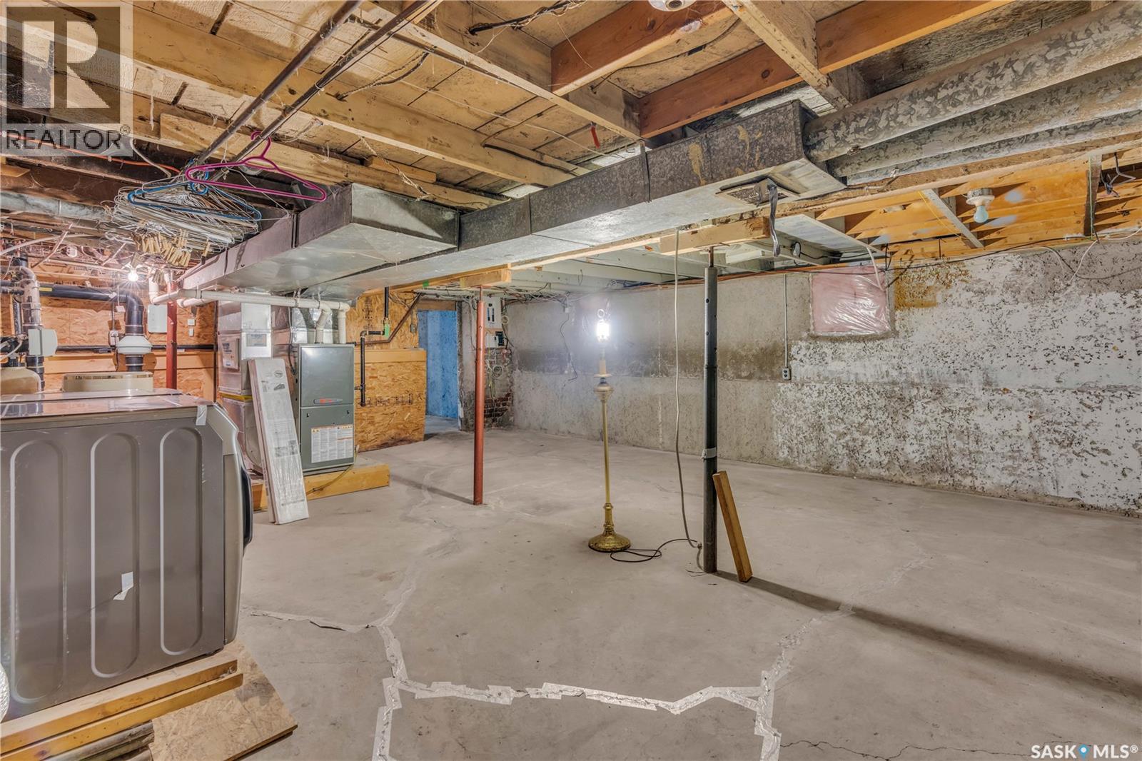 Photo 31 of 2223 Toronto Street, Regina SK