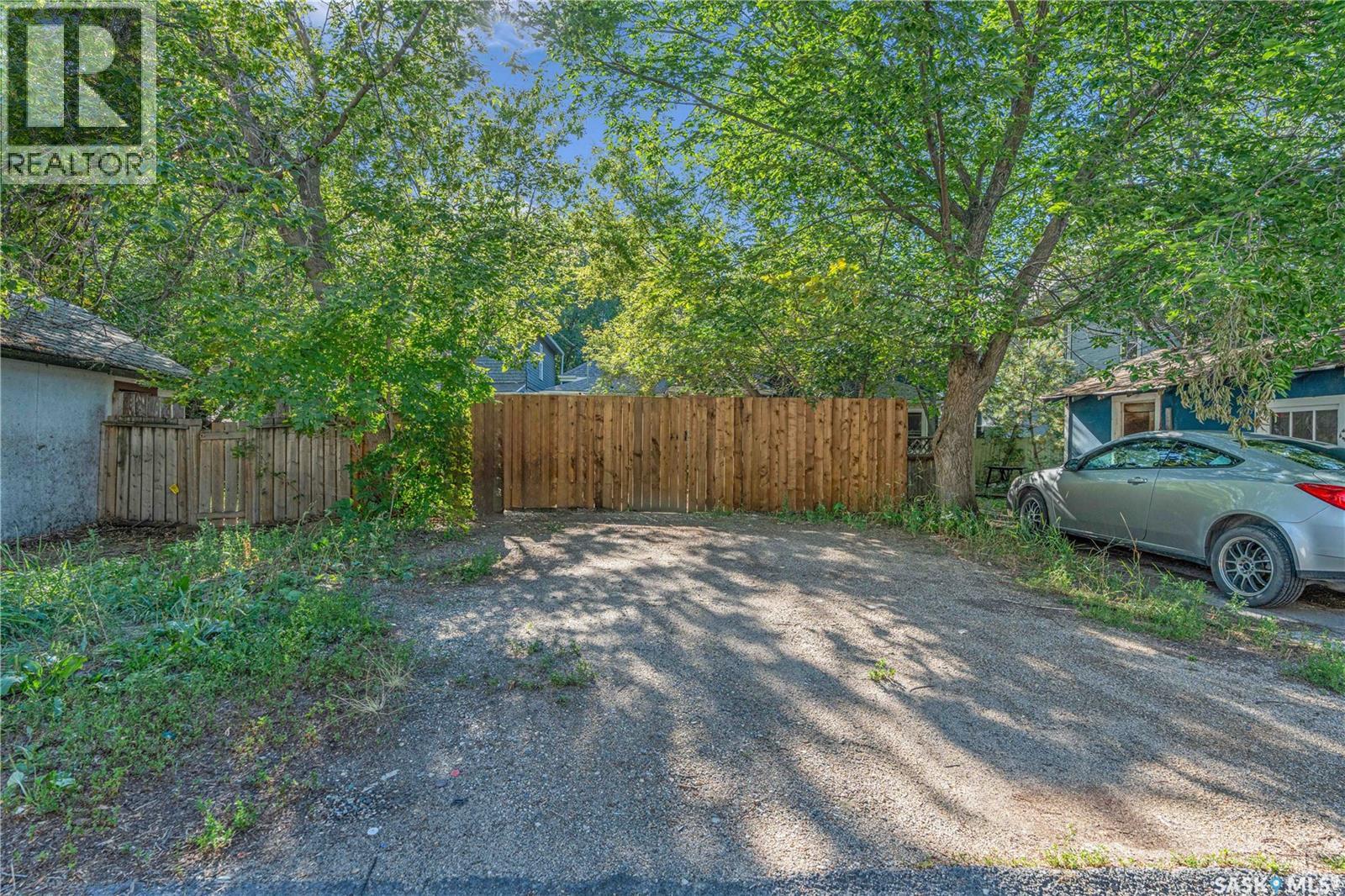 Photo 39 of 2223 Toronto Street, Regina SK