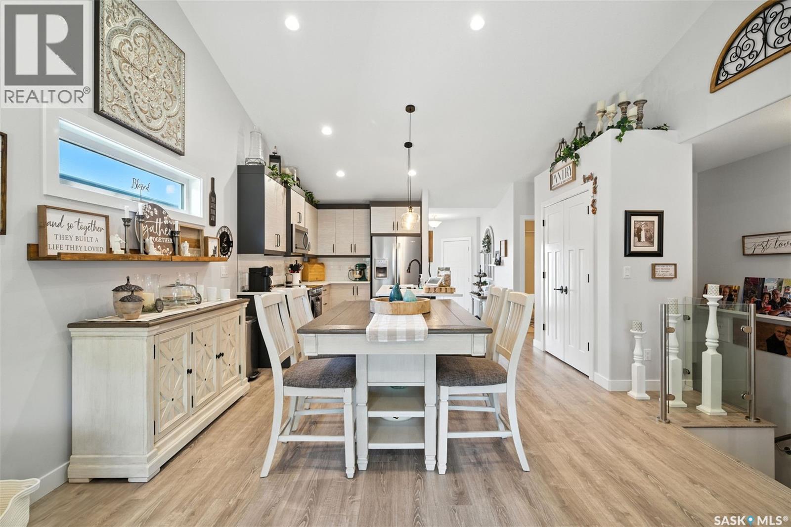 Photo 10 of 246 Hassard Close, Saskatoon SK